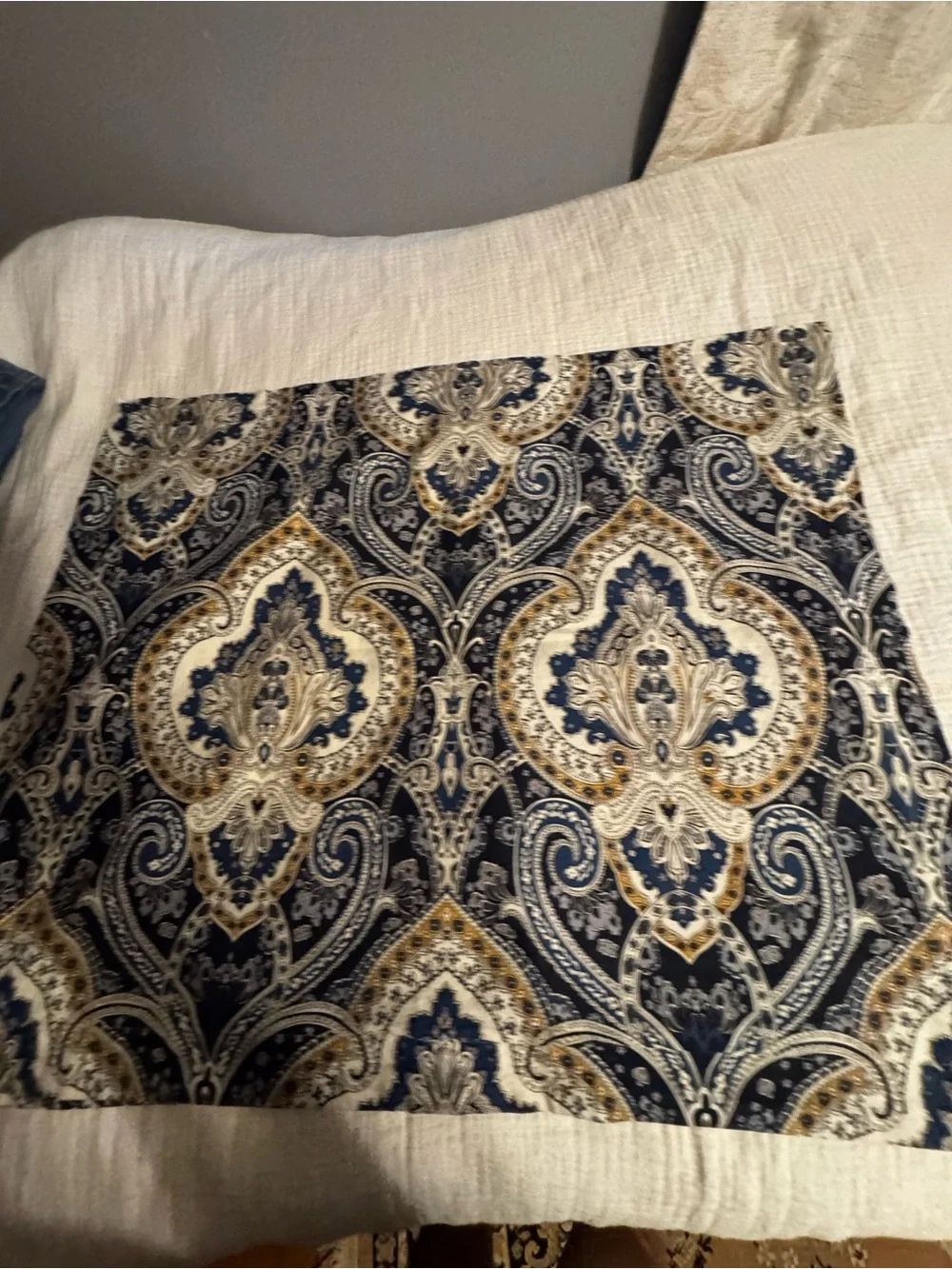 2 Lauren Ralph Lauren Standard Pillow Shams Blue White Yellow Paisley Medallion